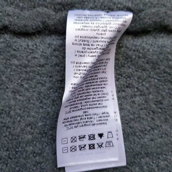 NWT B. Young Long Grey Cardigan Size Medium with Pockets - Picture 8 of 13